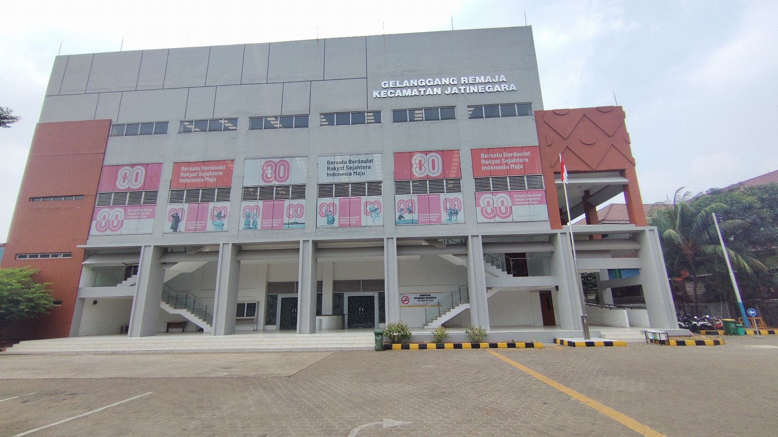 Foto Utama
