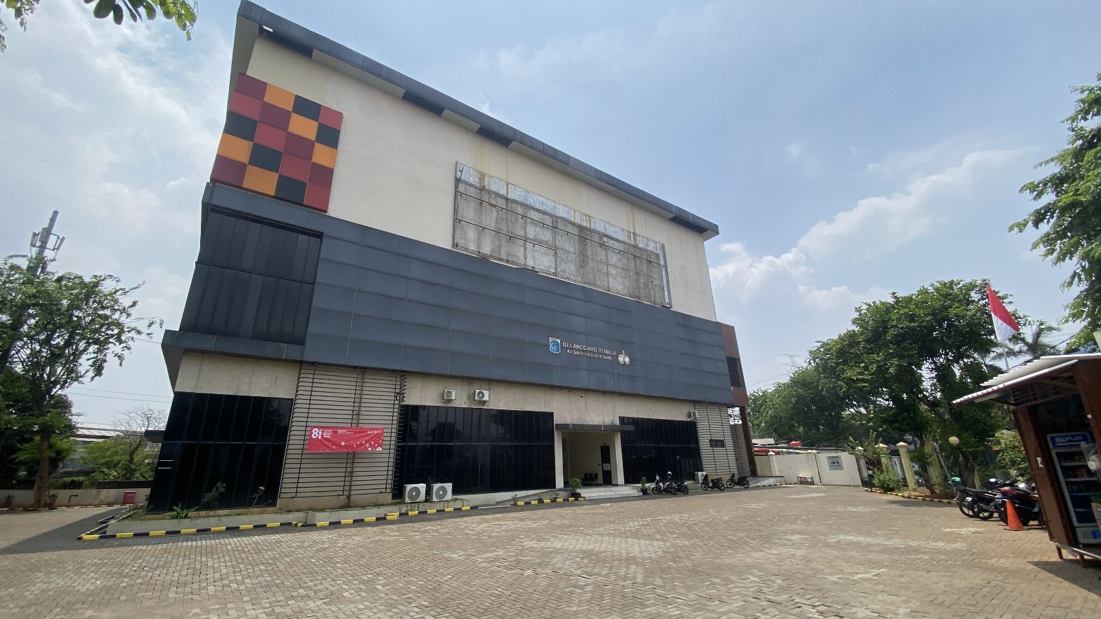 Foto Utama