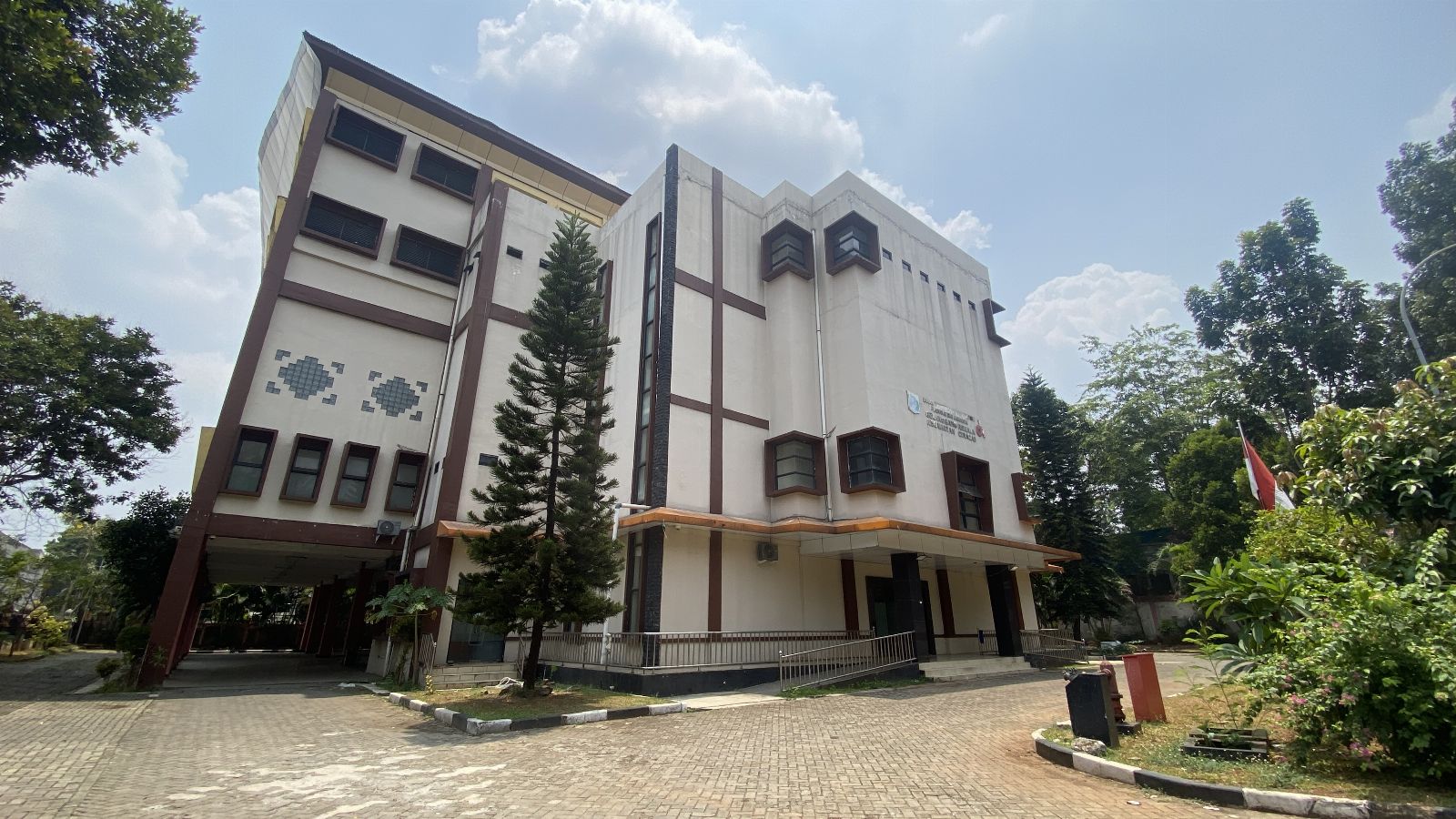 Foto Utama